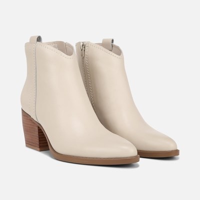 Naturalizer clearance keaton booties