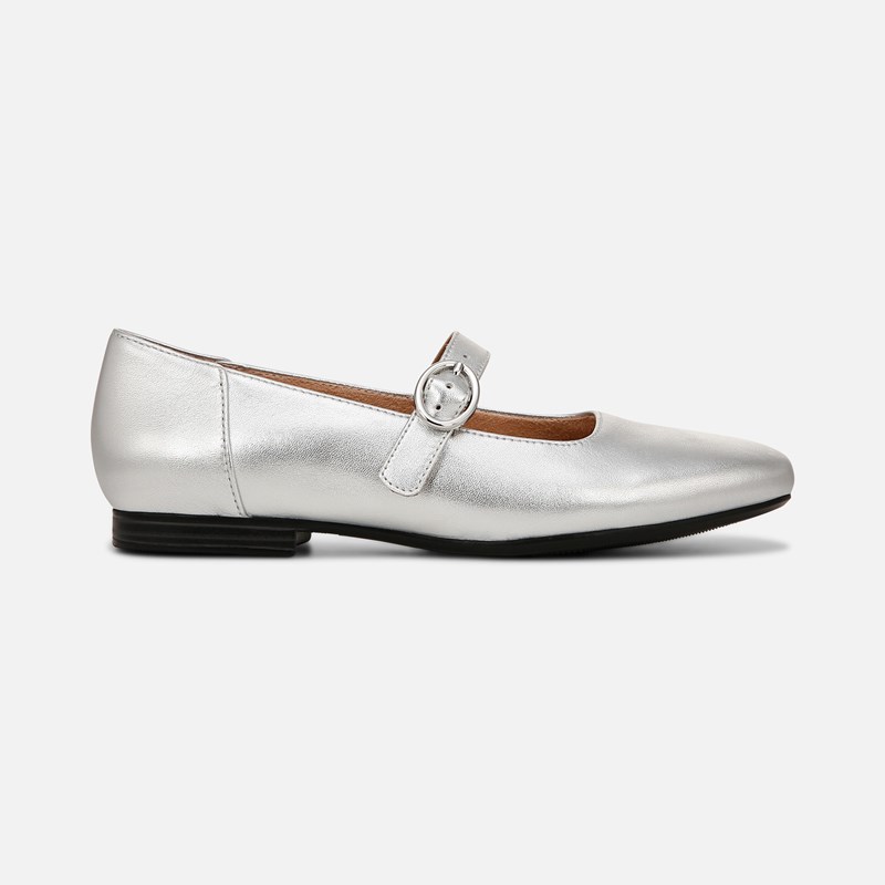 Kelly Mary Jane Flat