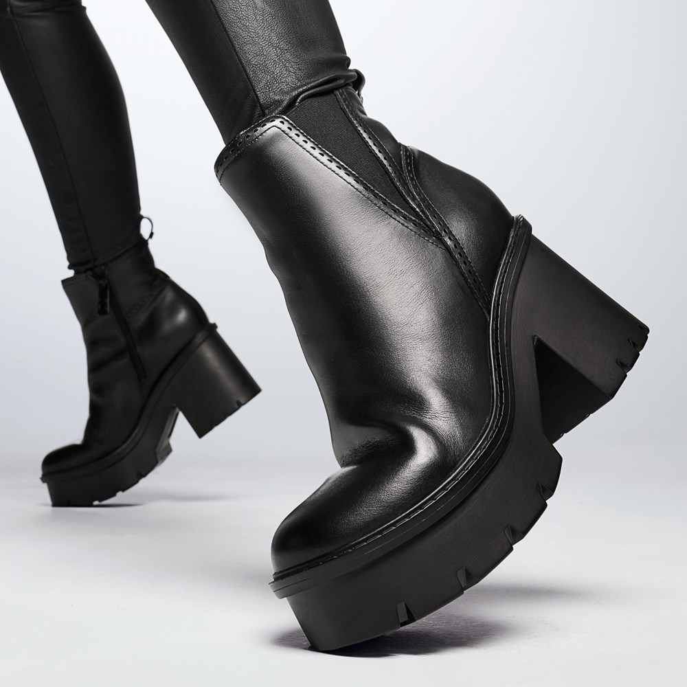 Naturalizer black booties online