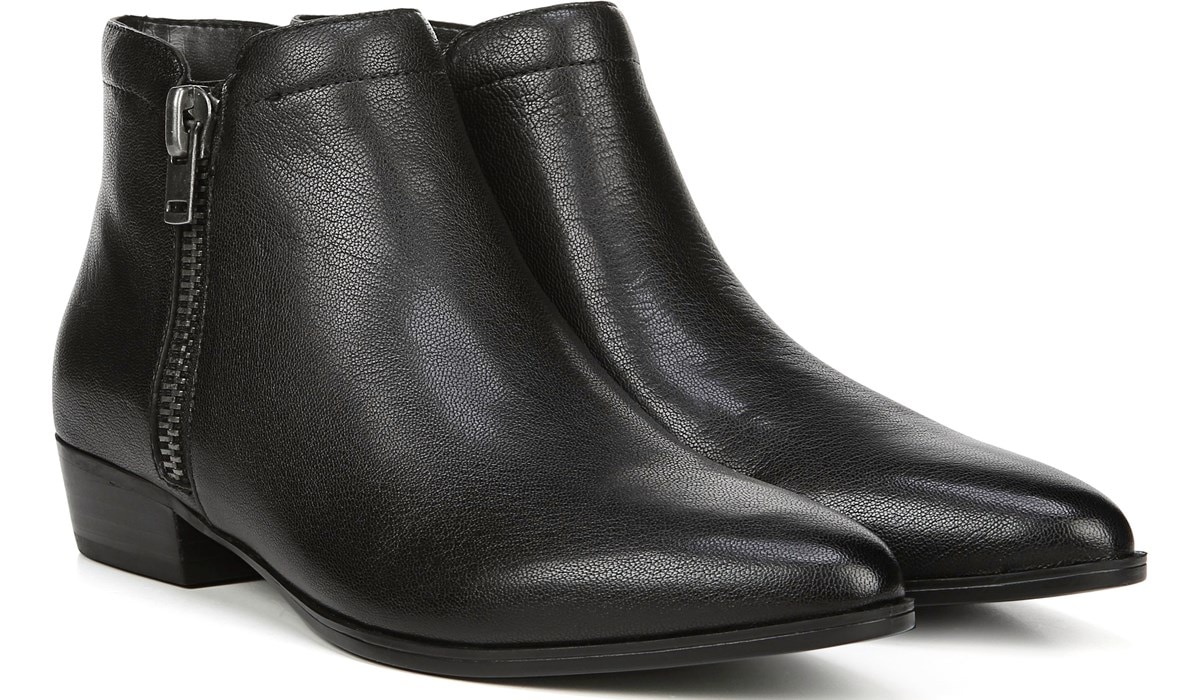 naturalizer ankle boots canada
