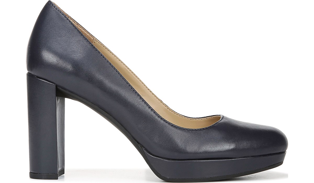 Naturalizer Bianca in Navy Leather Heels