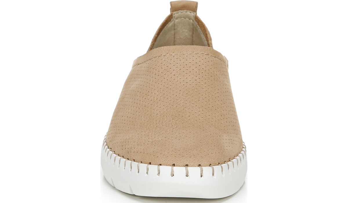 naturalizer women's slip on shoes