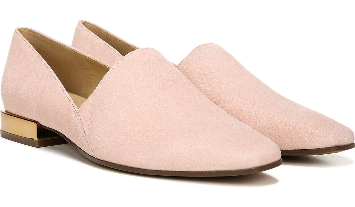 naturalizer flats with arch support