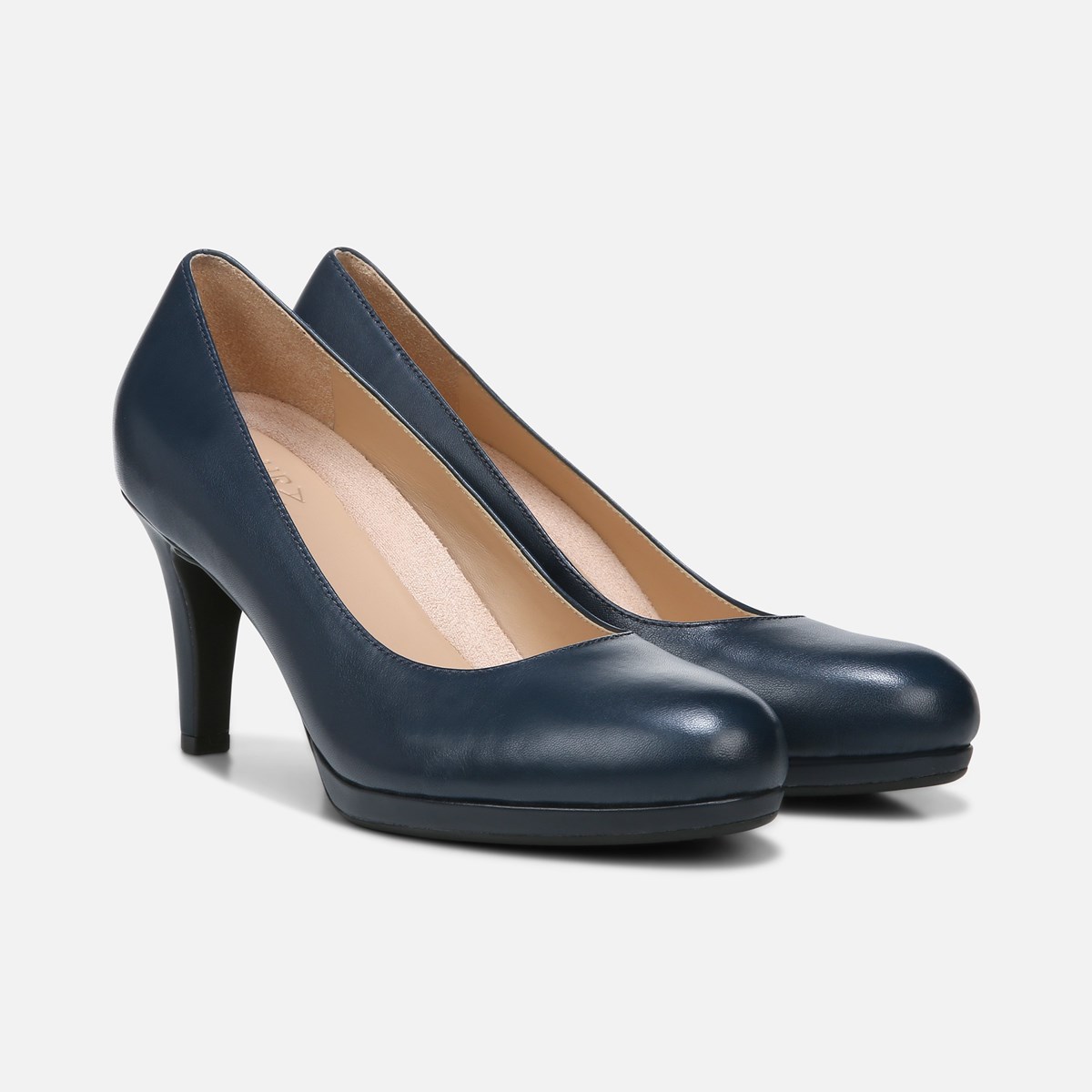 naturalizer navy shoes