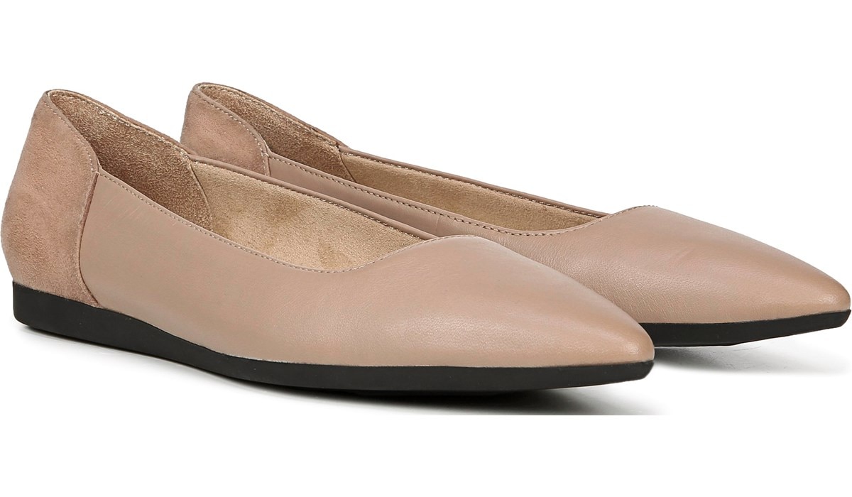 naturalizer pointed flats