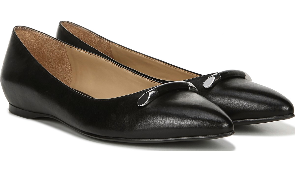 Naturalizer Sable in Black Leather 
