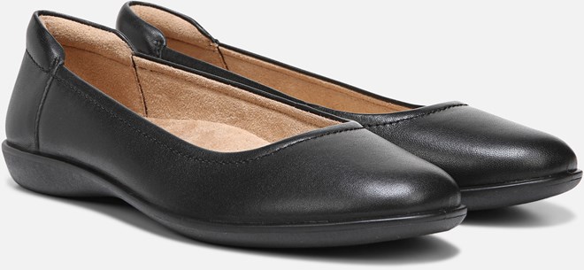 naturalizer flexy flats navy