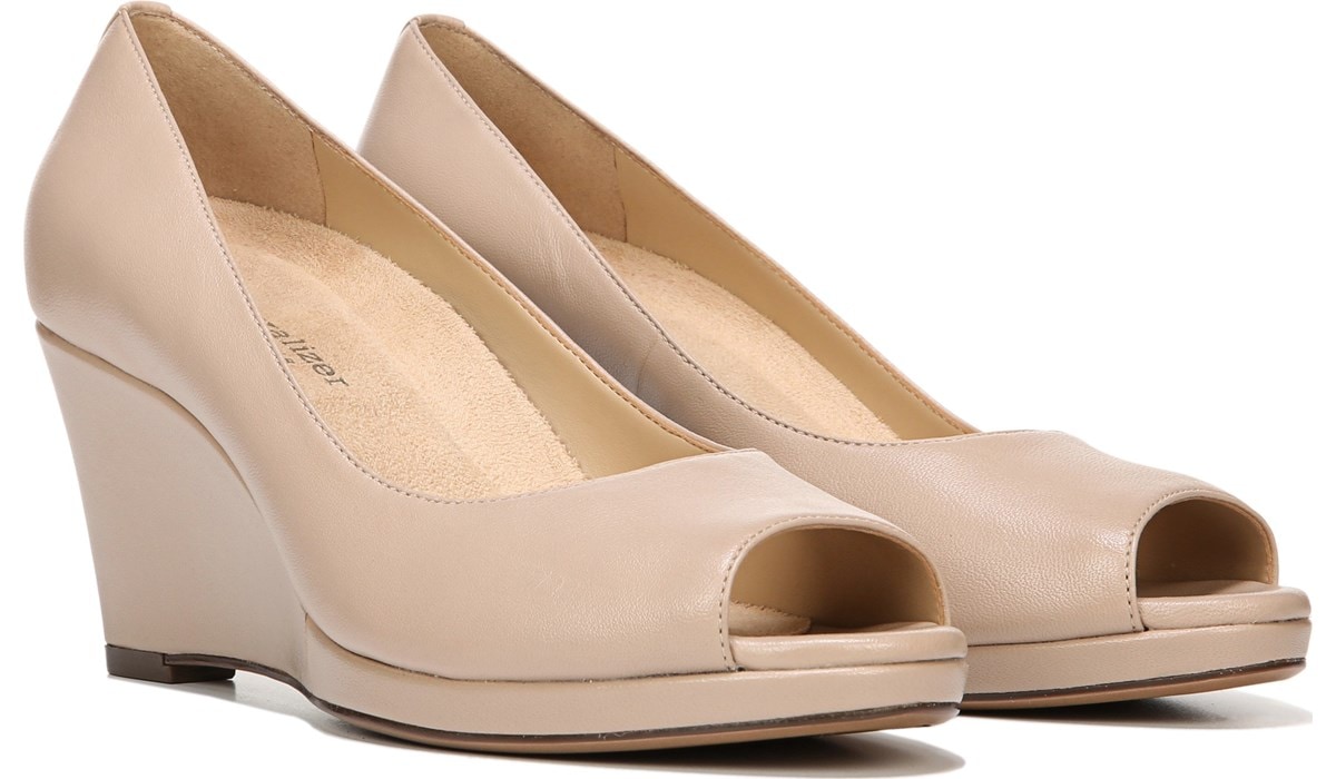 Naturalizer Olivia in Tender Taupe 