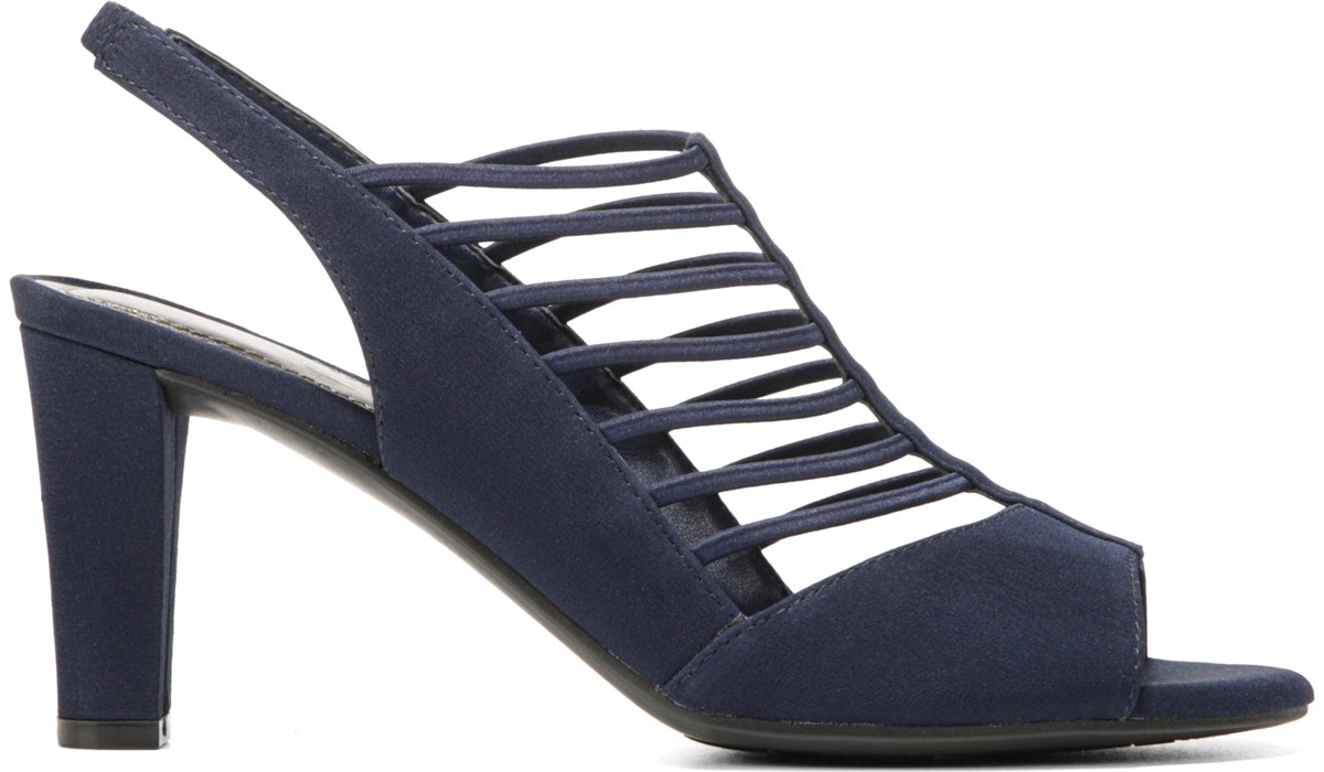 navy blue naturalizer shoes