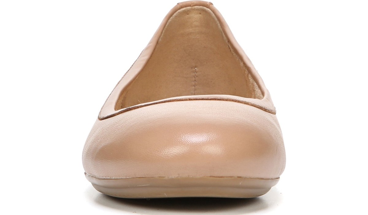 naturalizer brittany flats chai