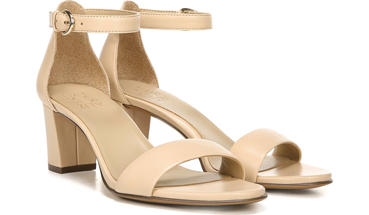 Naturalizer Vera in Soft Nude Leather 