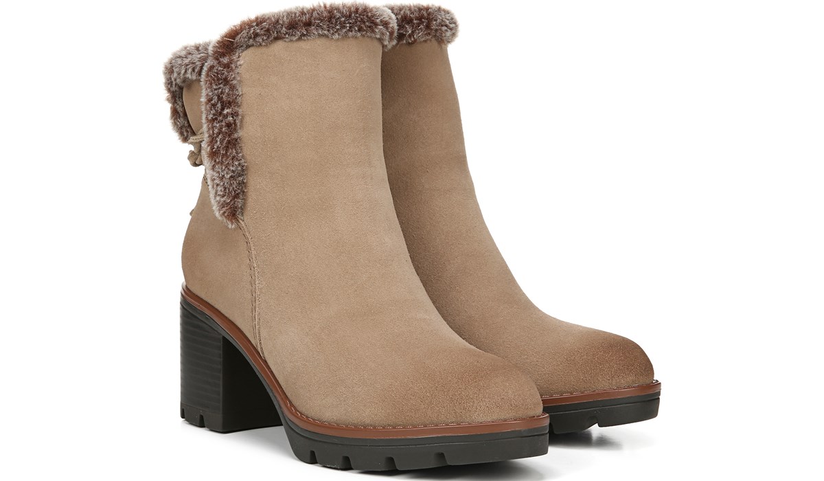 naturalizer suede ankle boots