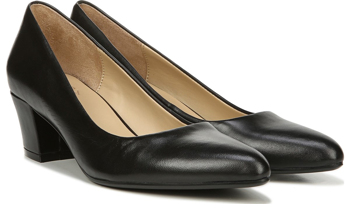 naturalizer black heels