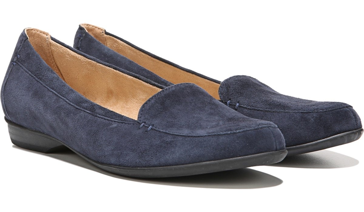 naturalizer navy shoes