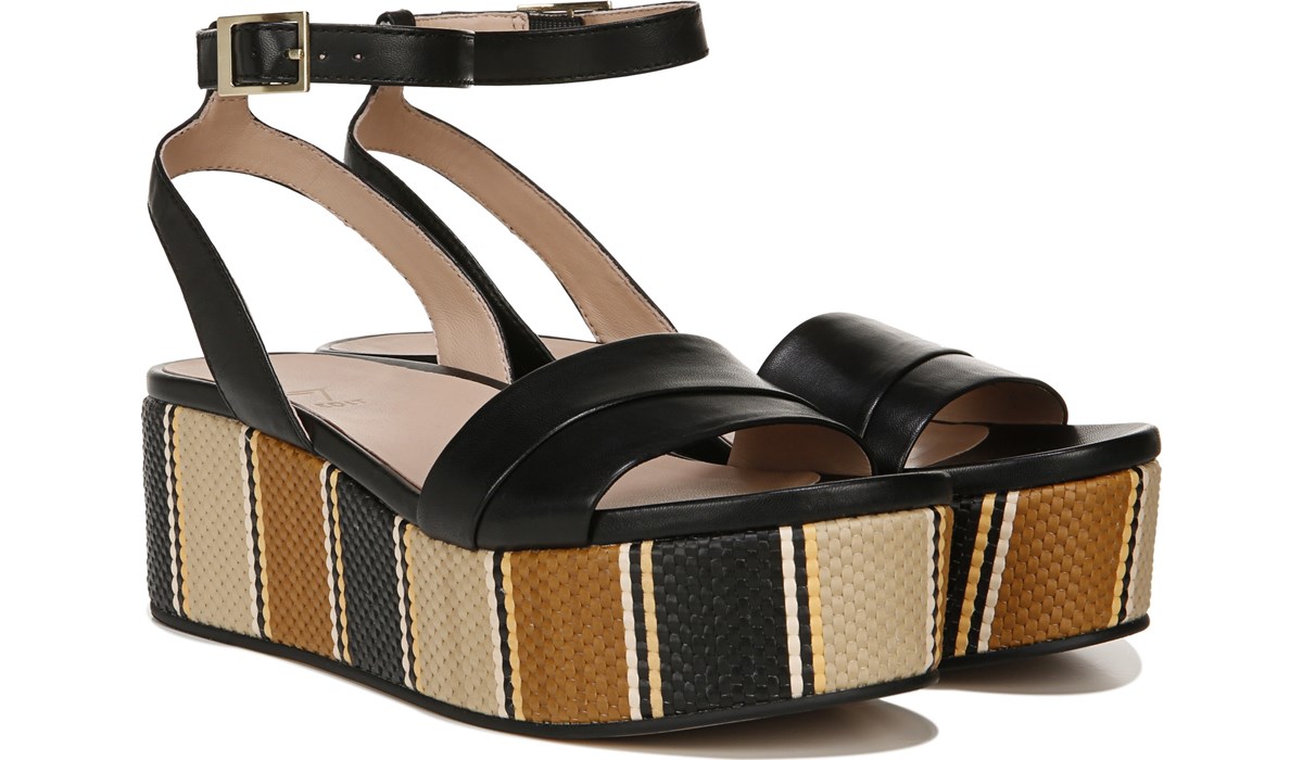 the bay naturalizer sandals