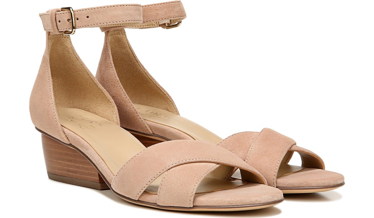 naturalizer tan sandals