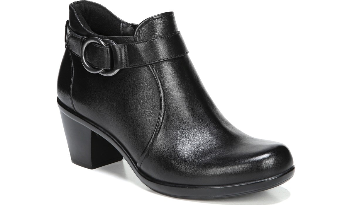 naturalizer elisa ankle boot