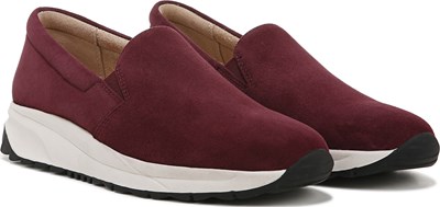 naturalizer leather slip on sneakers