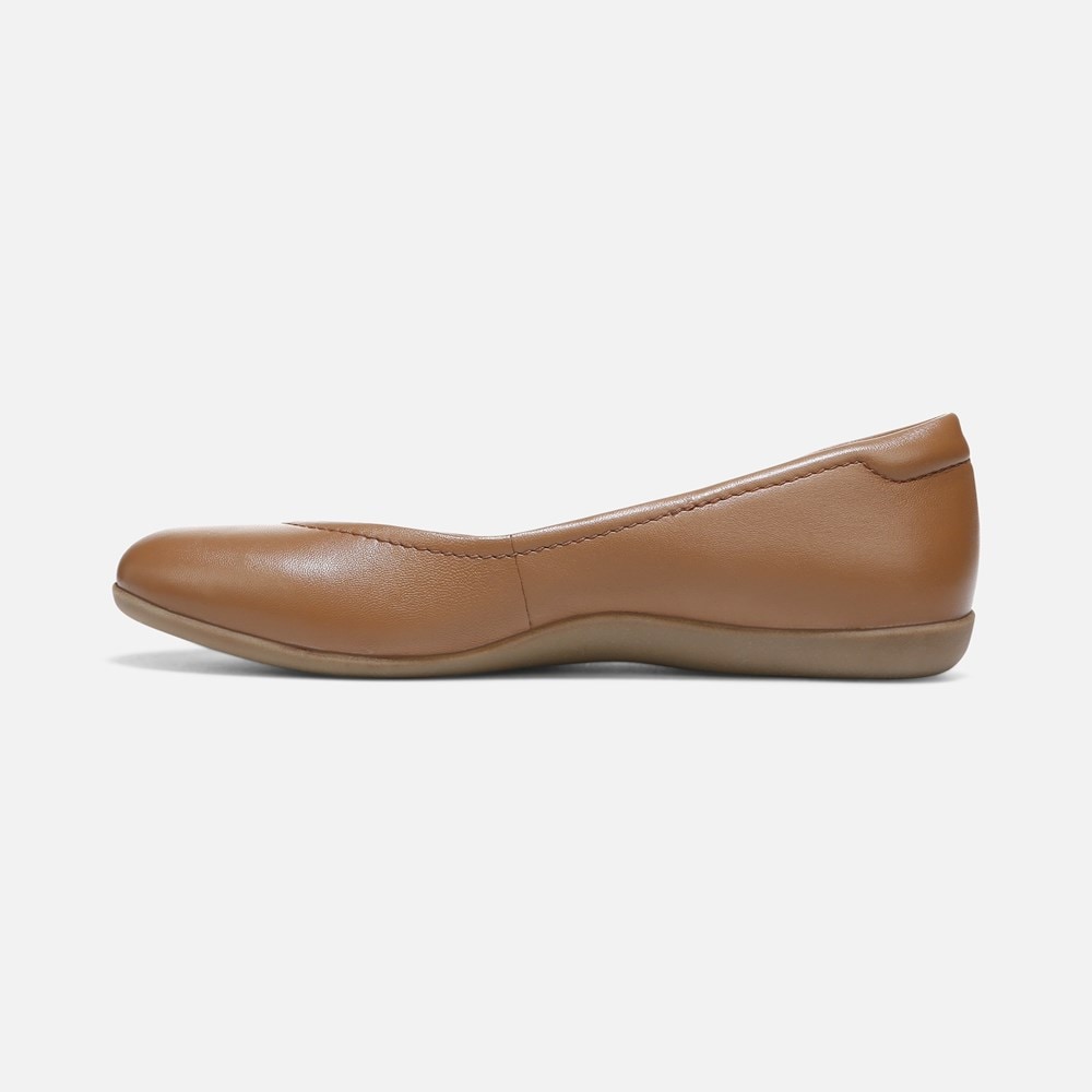 Naturalizer fashion tan flats