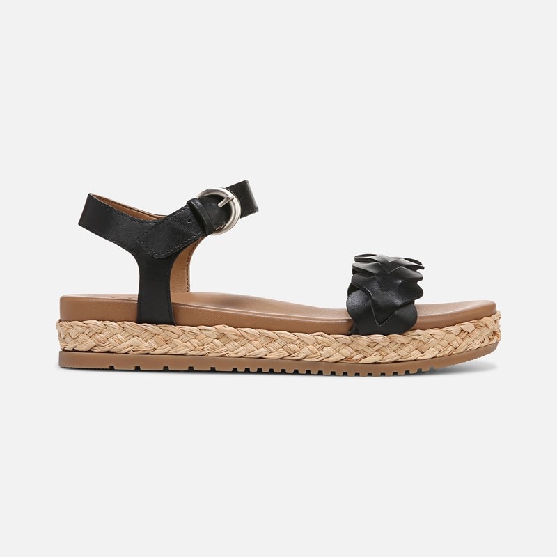 Neila Sandal