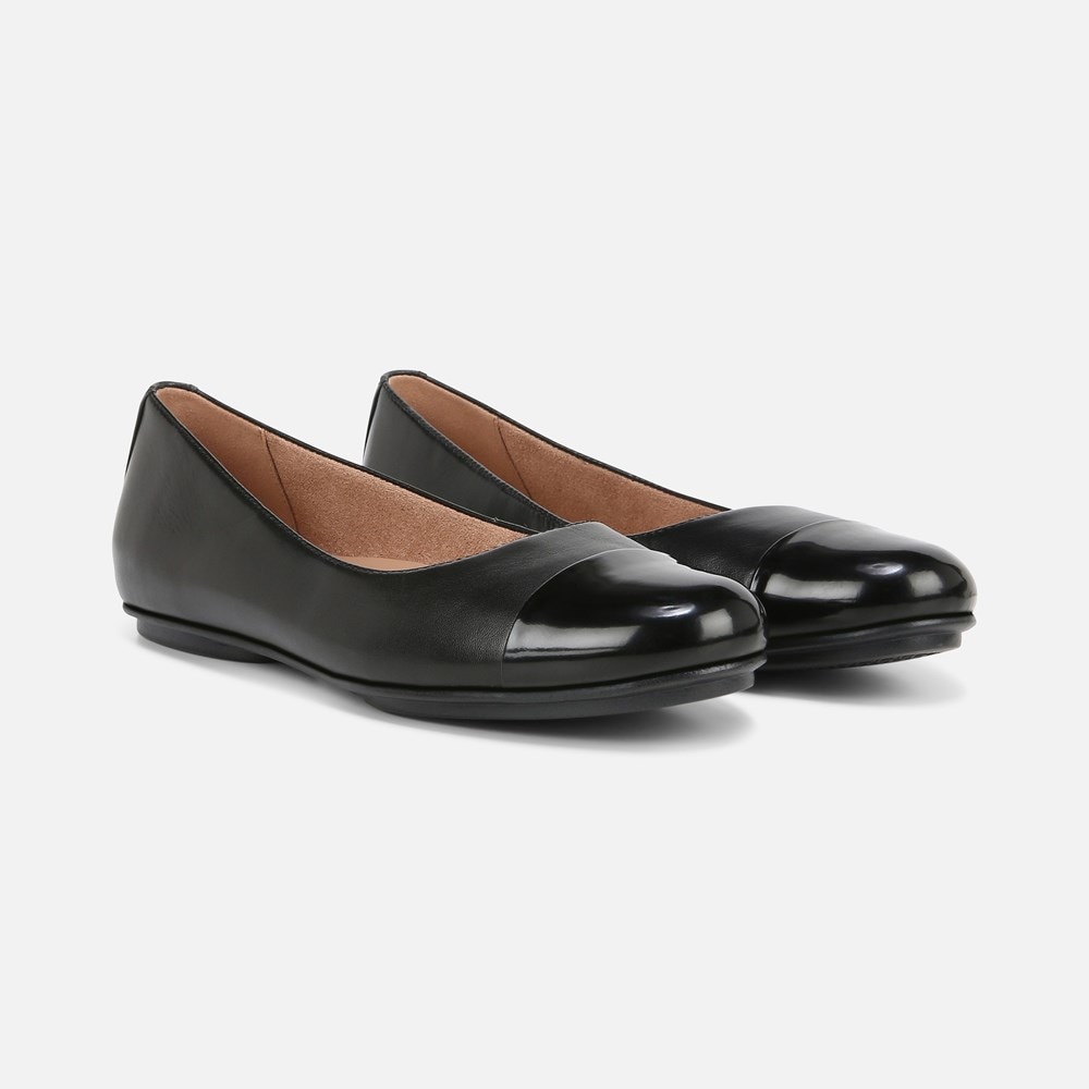 Naturalizer black flat shoes online